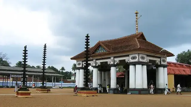 വൈക്കം മഹാദേവ ക്ഷേത്രം: ശിവഭക്തിയും നവോത്ഥാനചരിത്രവും